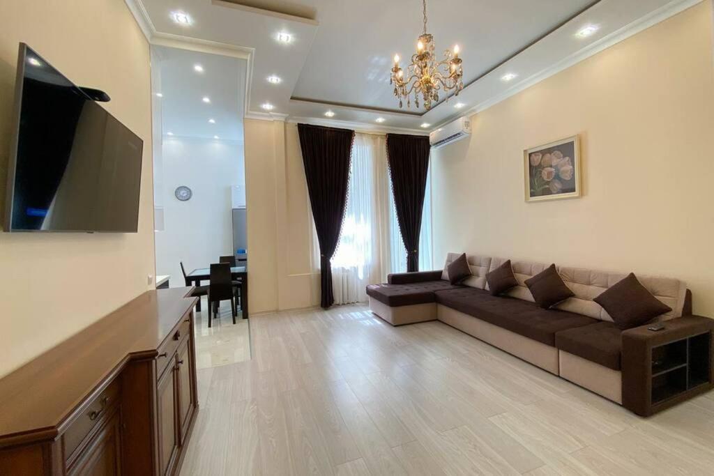 Comfortable Luxury Apartment With 3 Rooms. Center Heart Of Kiev Екстер'єр фото